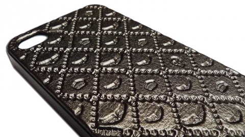 COQUE EMBOSSAGE 3D
