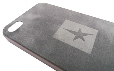 COQUE EMBOSSAGE 3D